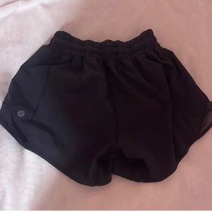 Lululemon Hotty Hot ll Shorts- size 2  Black  *Long